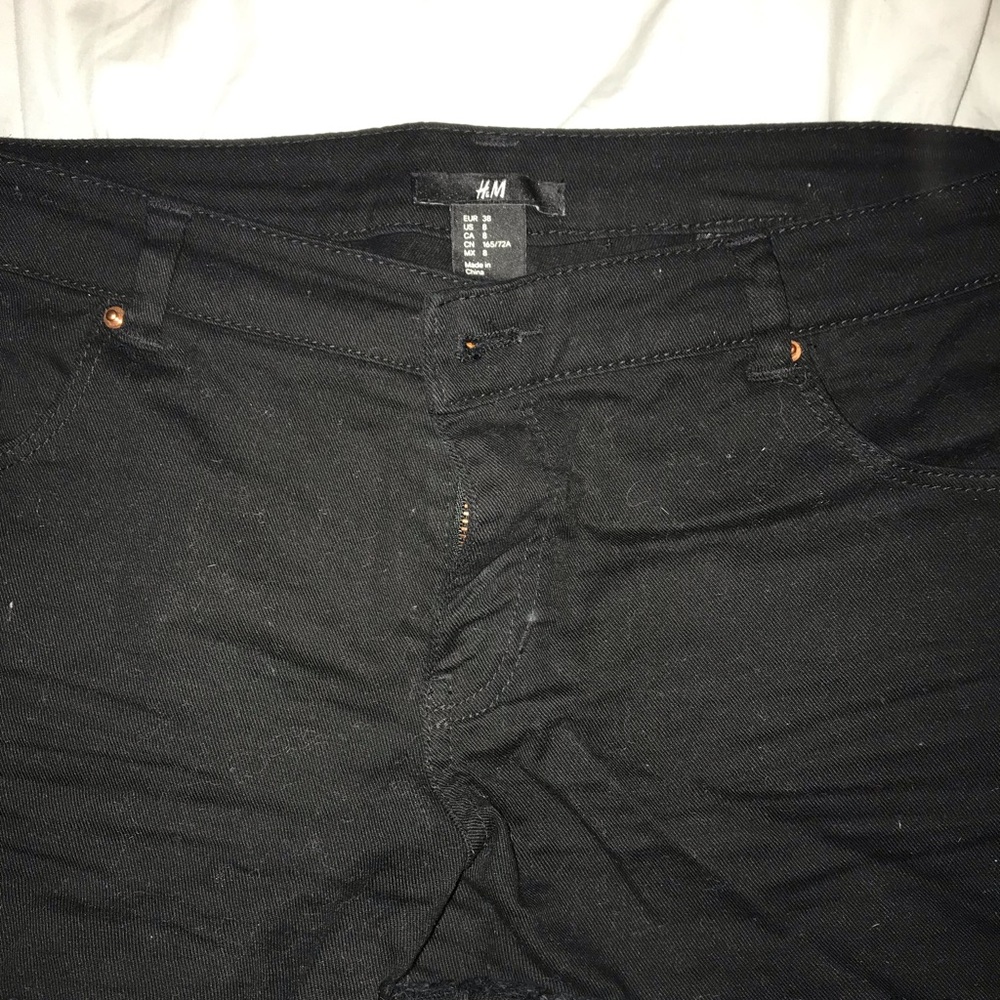 H&M black shorts